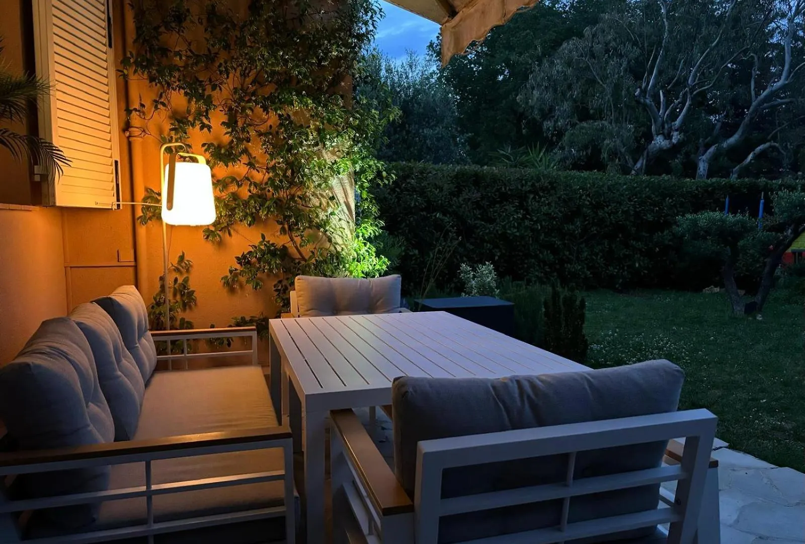 Appartement Mougins, Moderne Et Cozy, Piscine Tennis Petanque Et Golf A 2 Mns