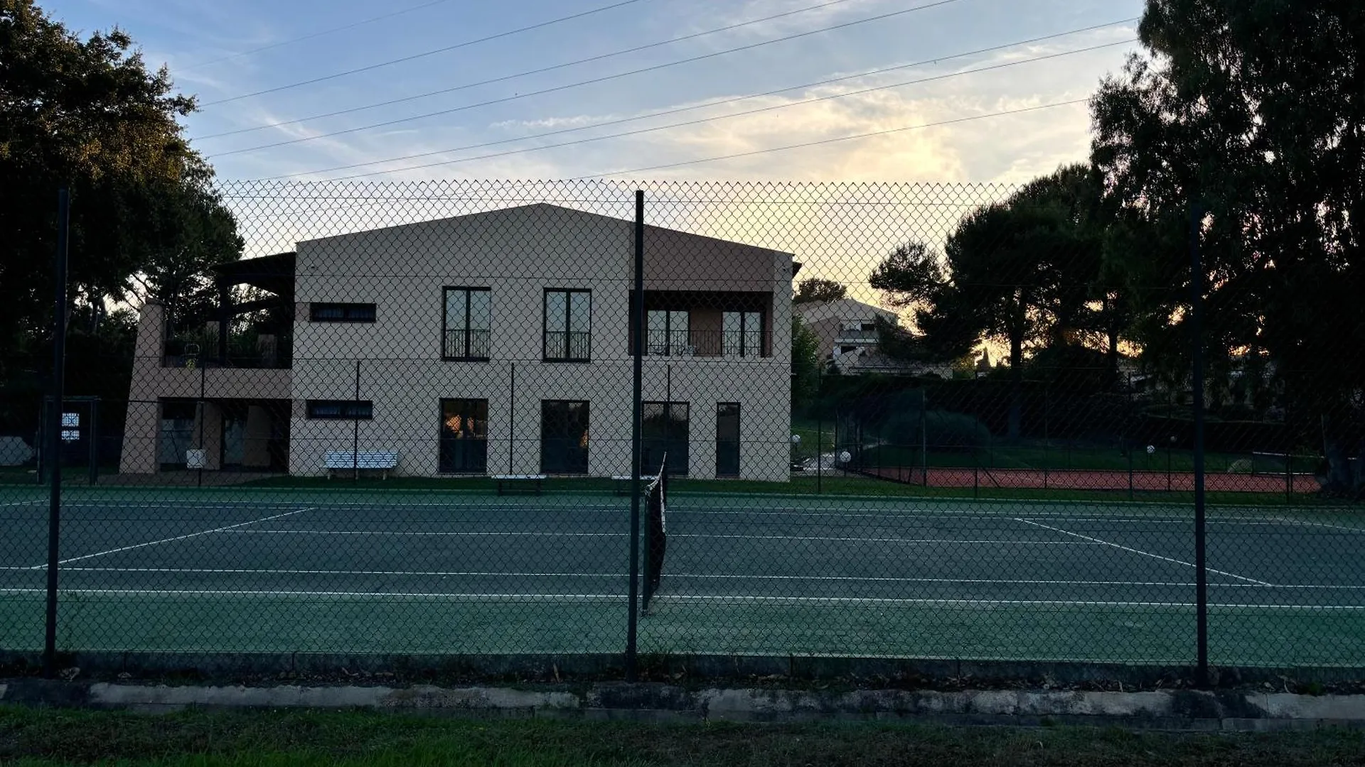 Appartement Mougins, Moderne Et Cozy, Piscine Tennis Petanque Et Golf A 2 Mns 0*, Mougins Francie