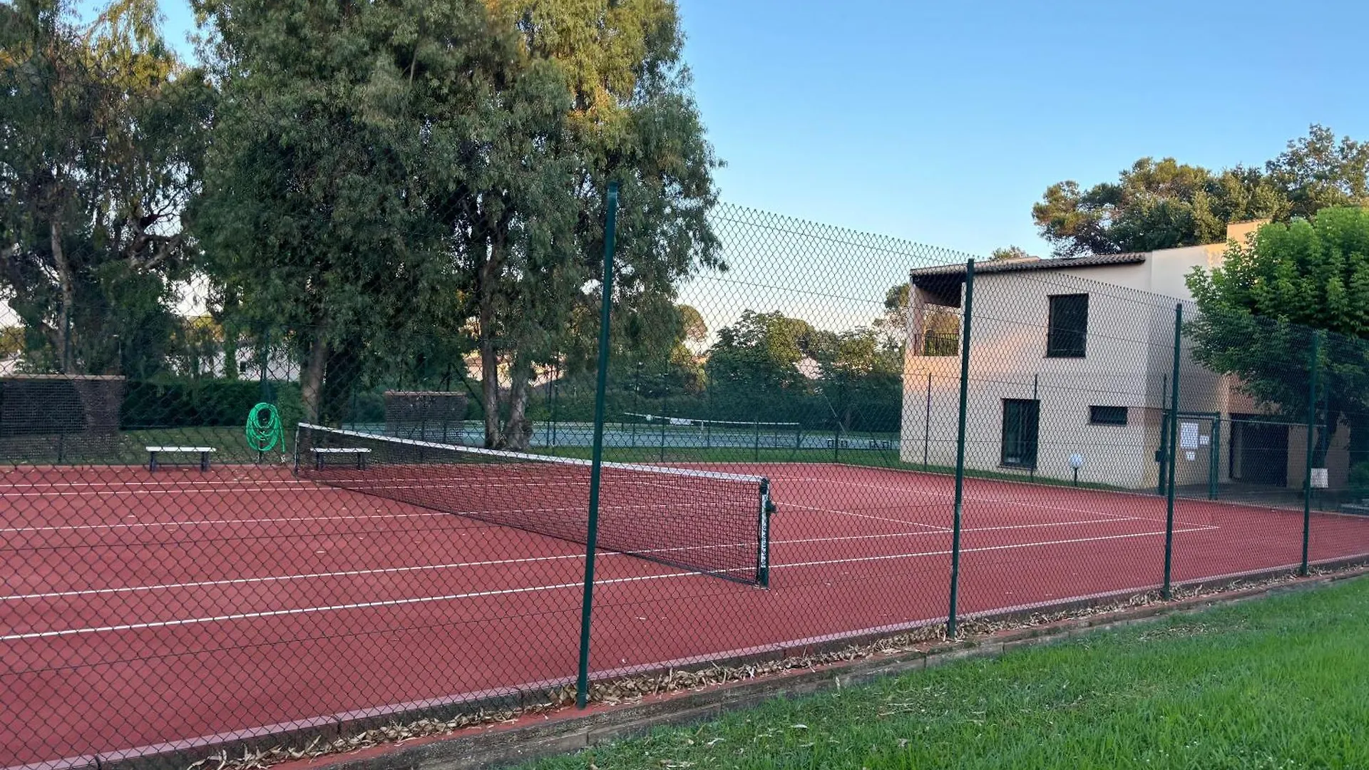 Appartement Mougins, Moderne Et Cozy, Piscine Tennis Petanque Et Golf A 2 Mns Apartmán Mougins